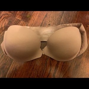 Victoria’s Secret nude strapless bra